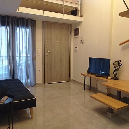 Minimal Two-Floor Apartment Szaloniki Kültér fotó